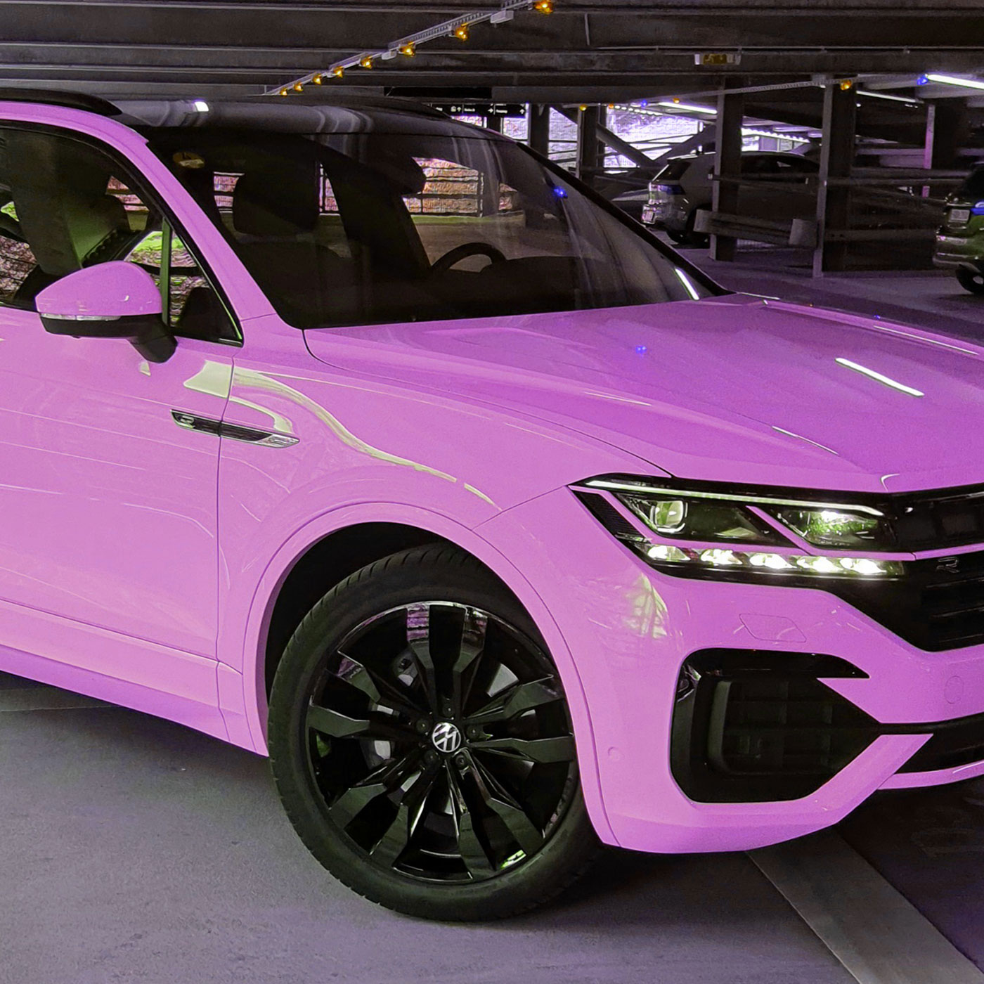 Touareg Neon Pink R Line