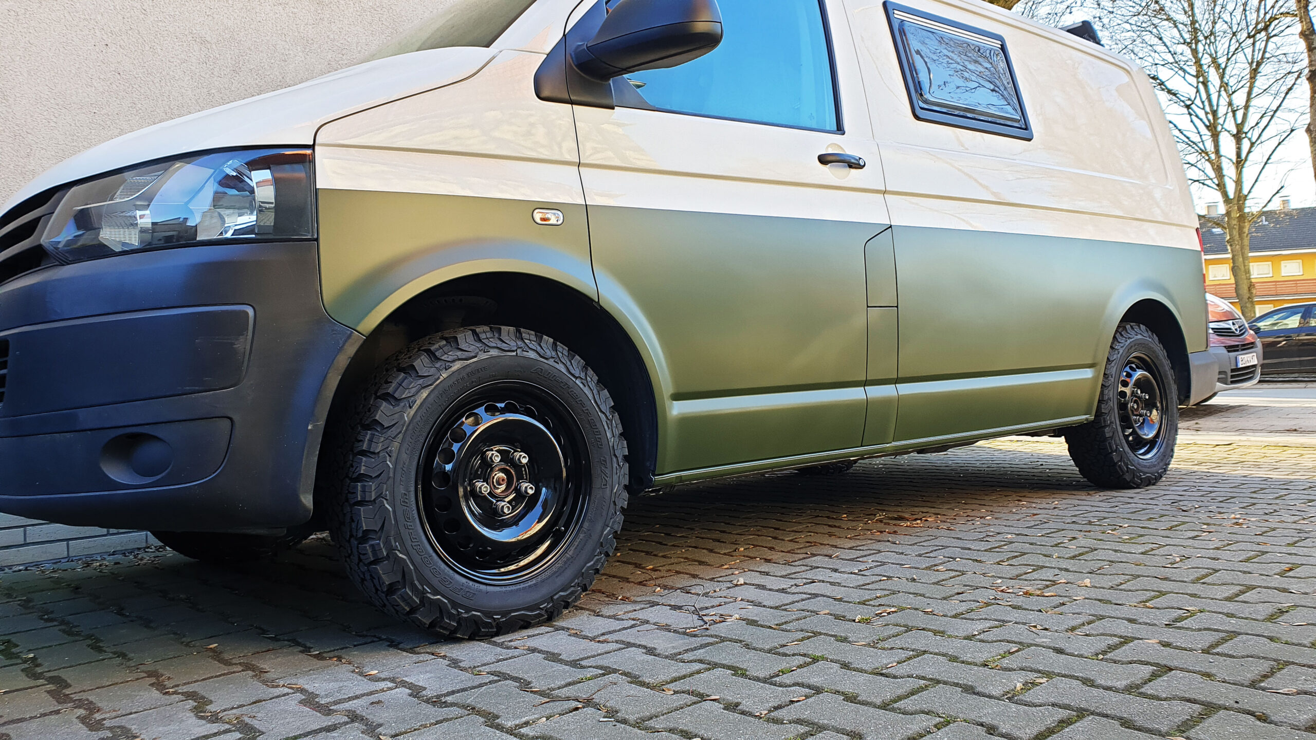 VW Bulli Nato Olive