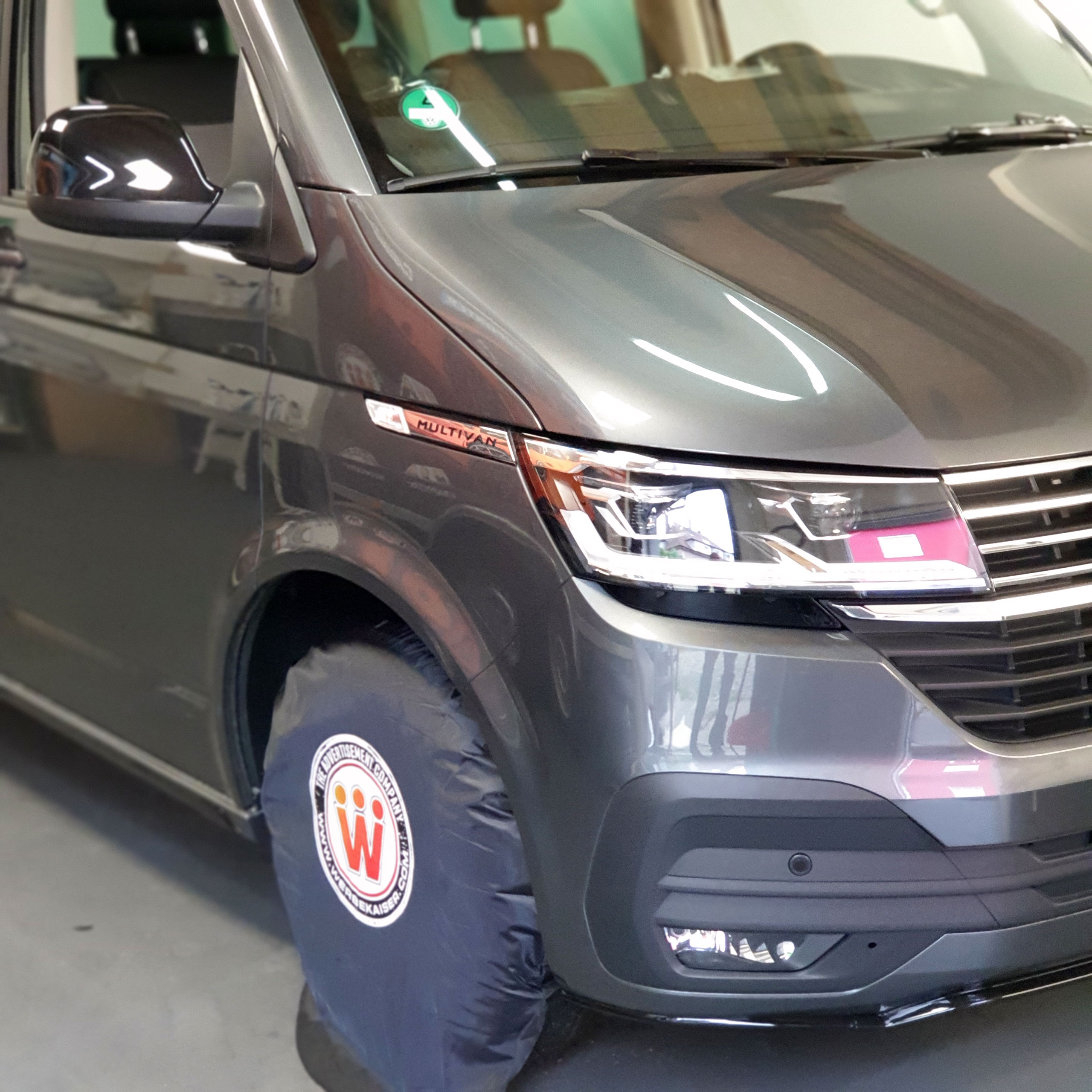 VW T6.1 Bulli Grau