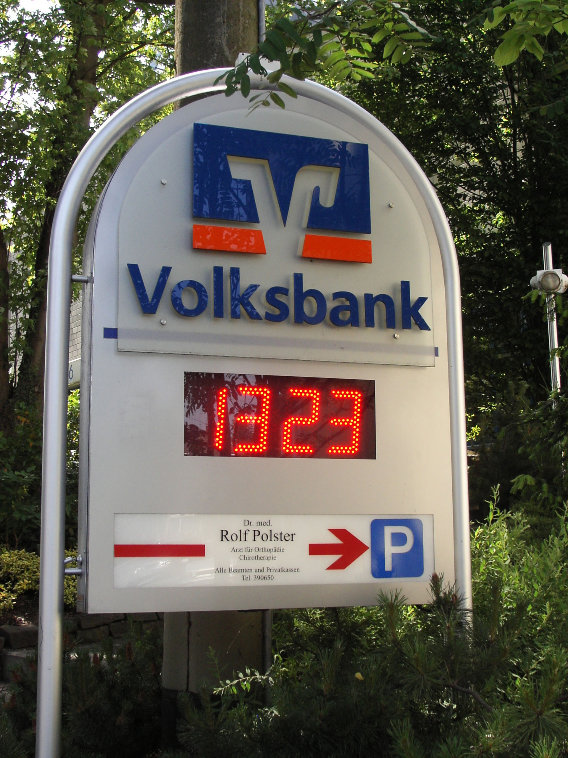 Volksbank LED Stele